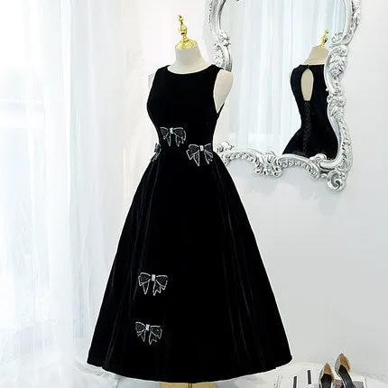 A line Black Knee Length Prom Dresses SH181