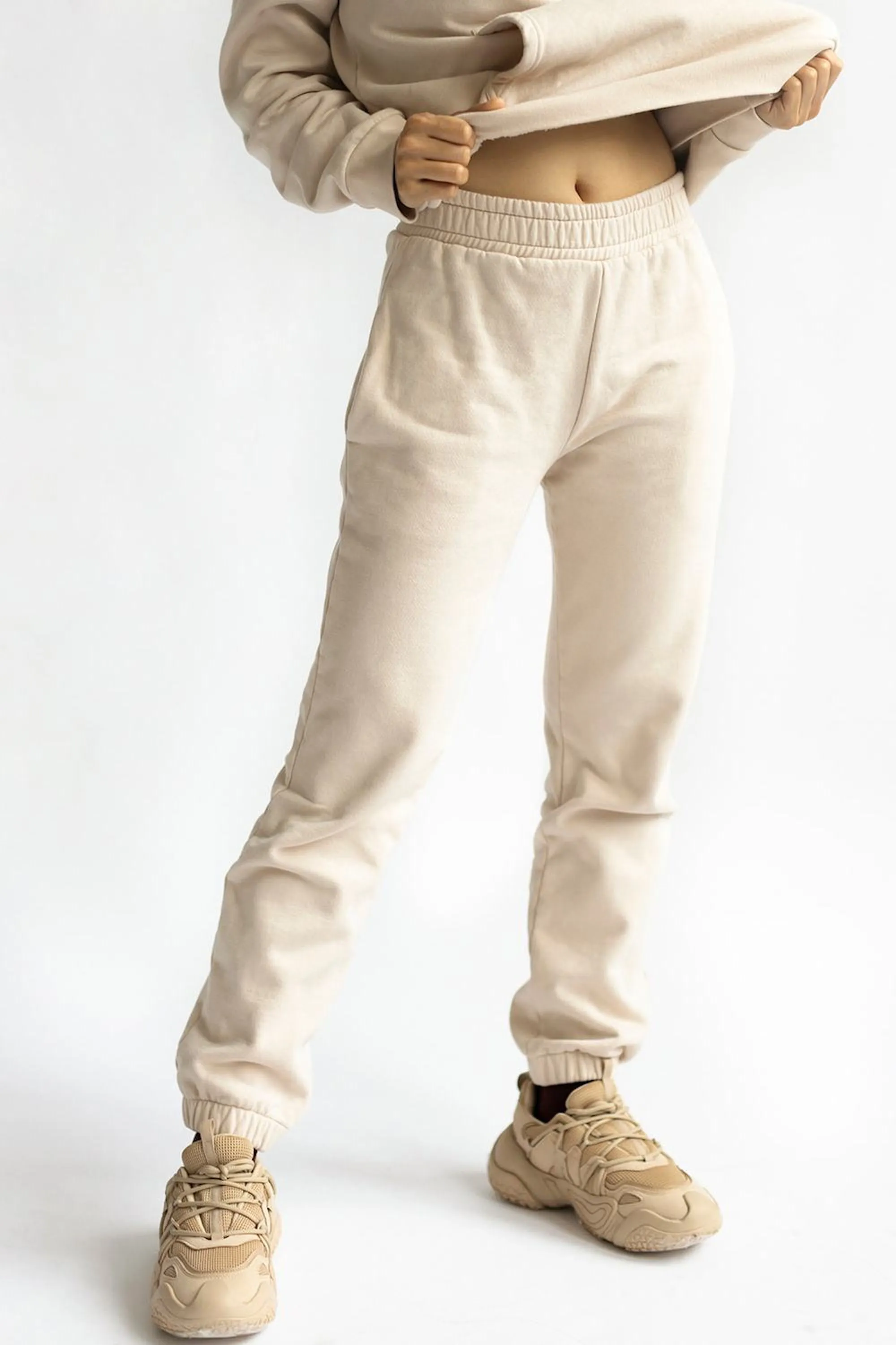 almond latte loose pants