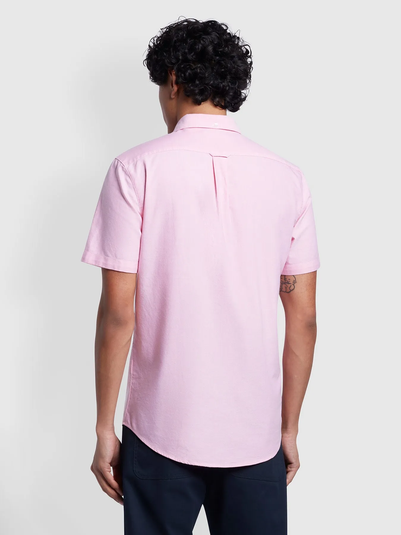 Brewer Short Sleeve Oxford Shirt In Coral Pink