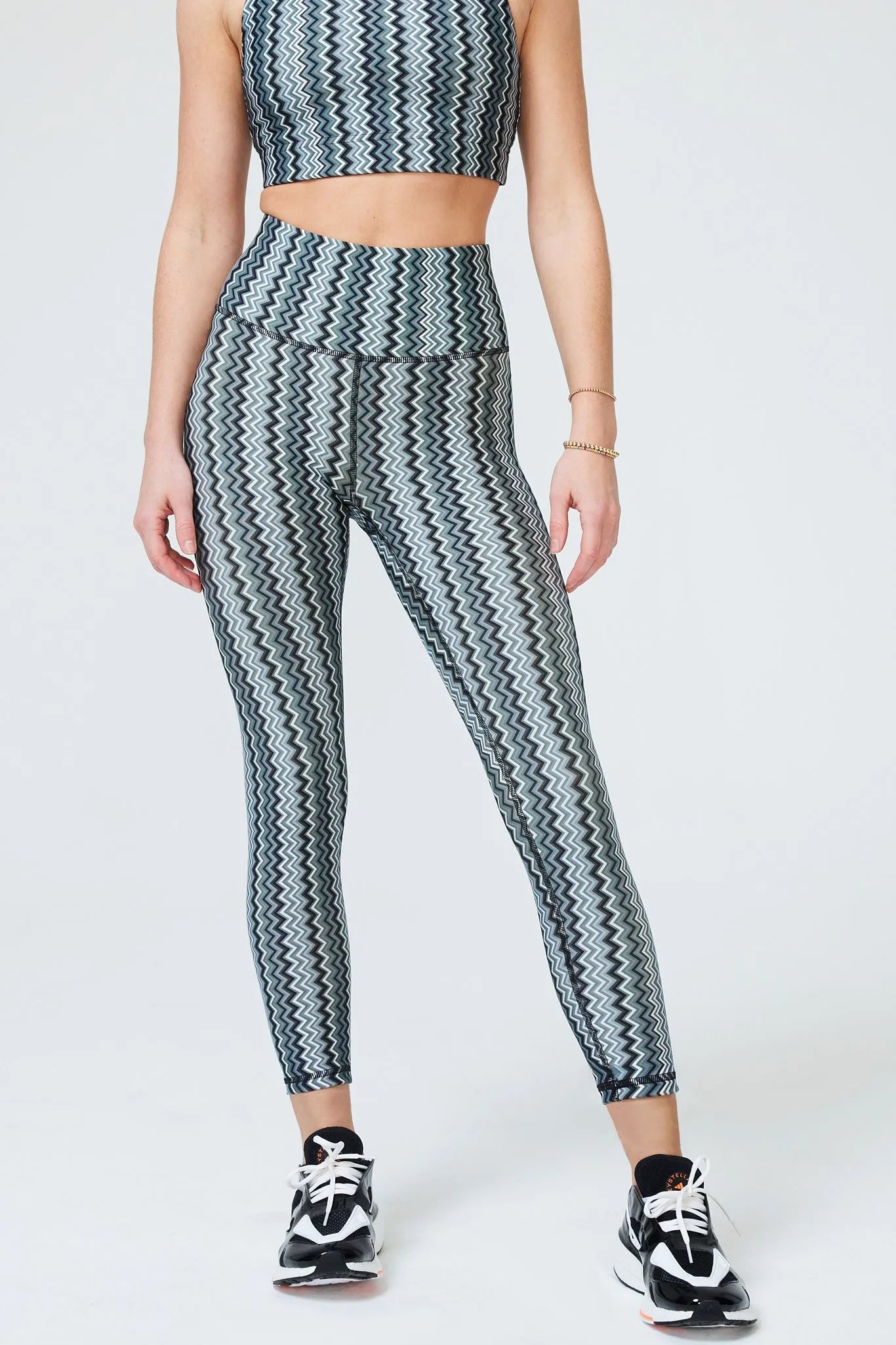 DuoKnit 7/8 Leggings in Black and White Zig Zag