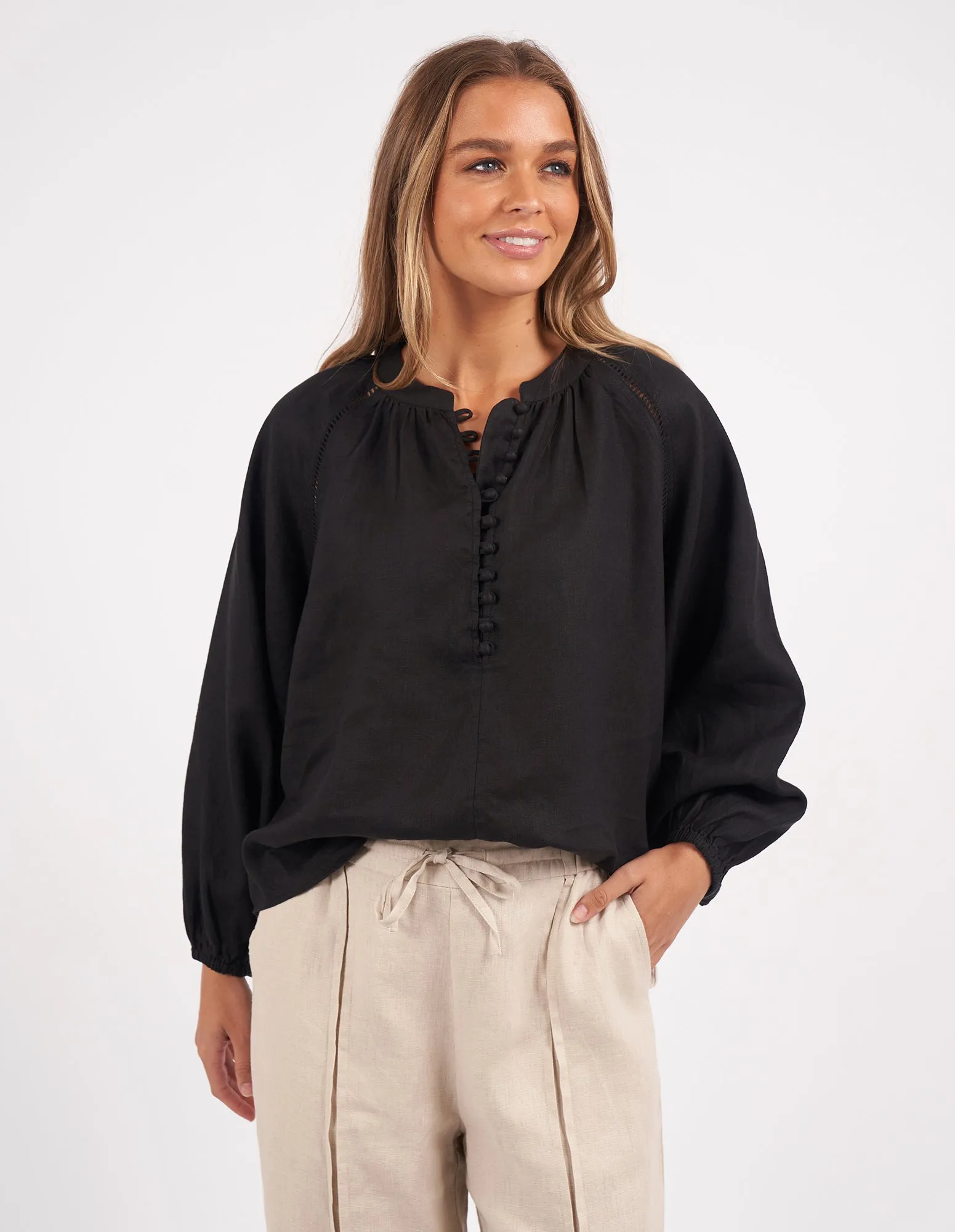 Foxwood Womens Sardinia Blouse in Elegant Black