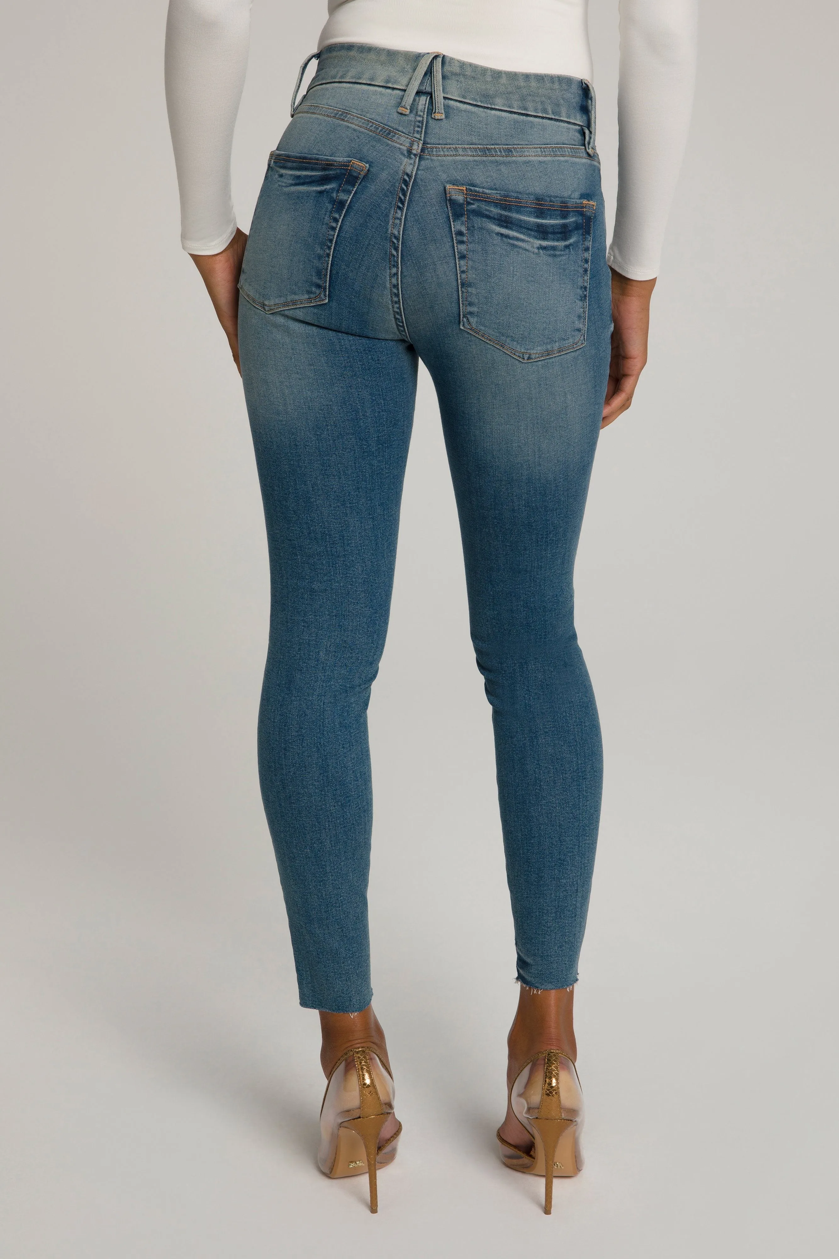 GOOD LEGS CROP RAW EDGE | BLUE473