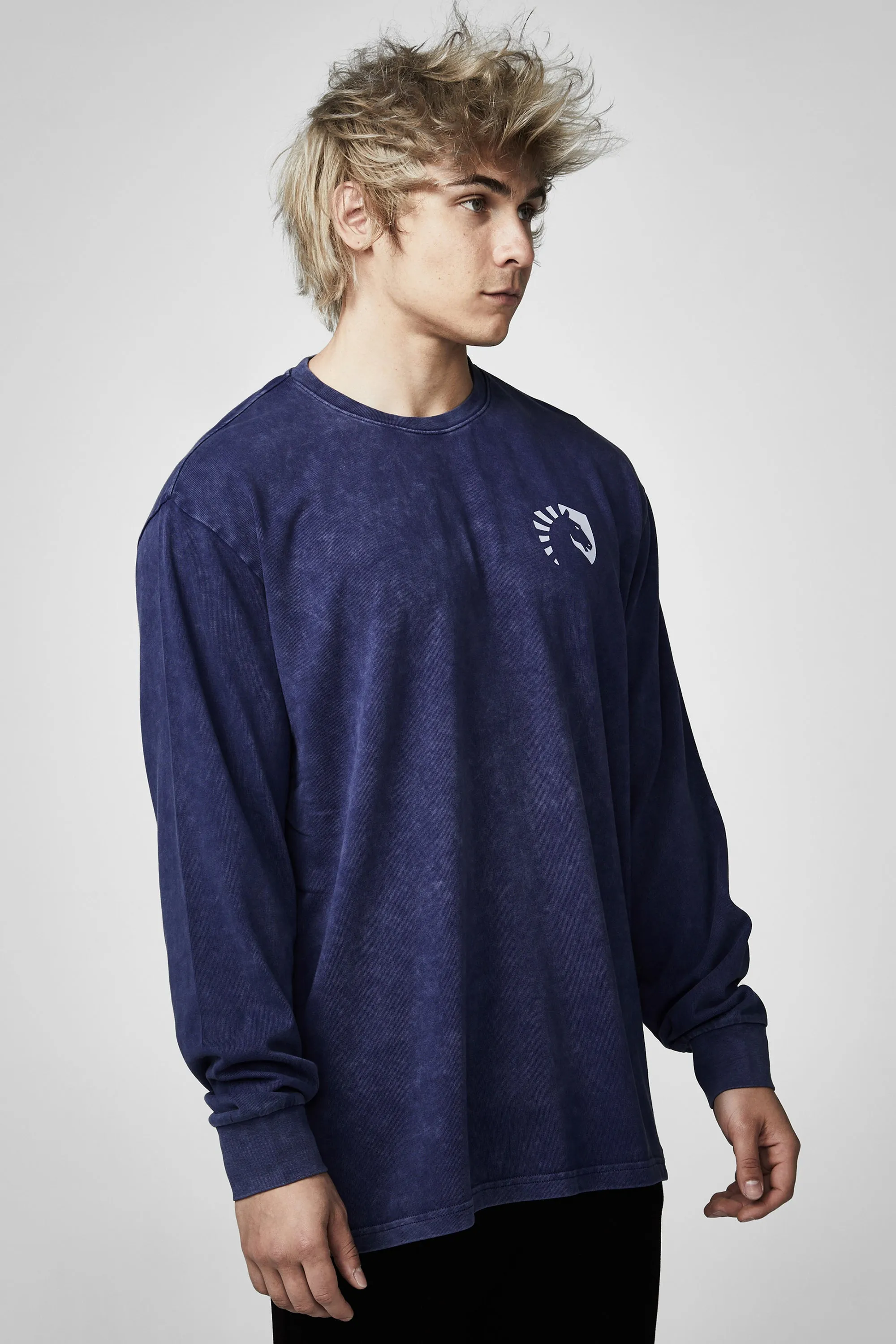 HEAVYWEIGHT LONG SLEEVE TEE