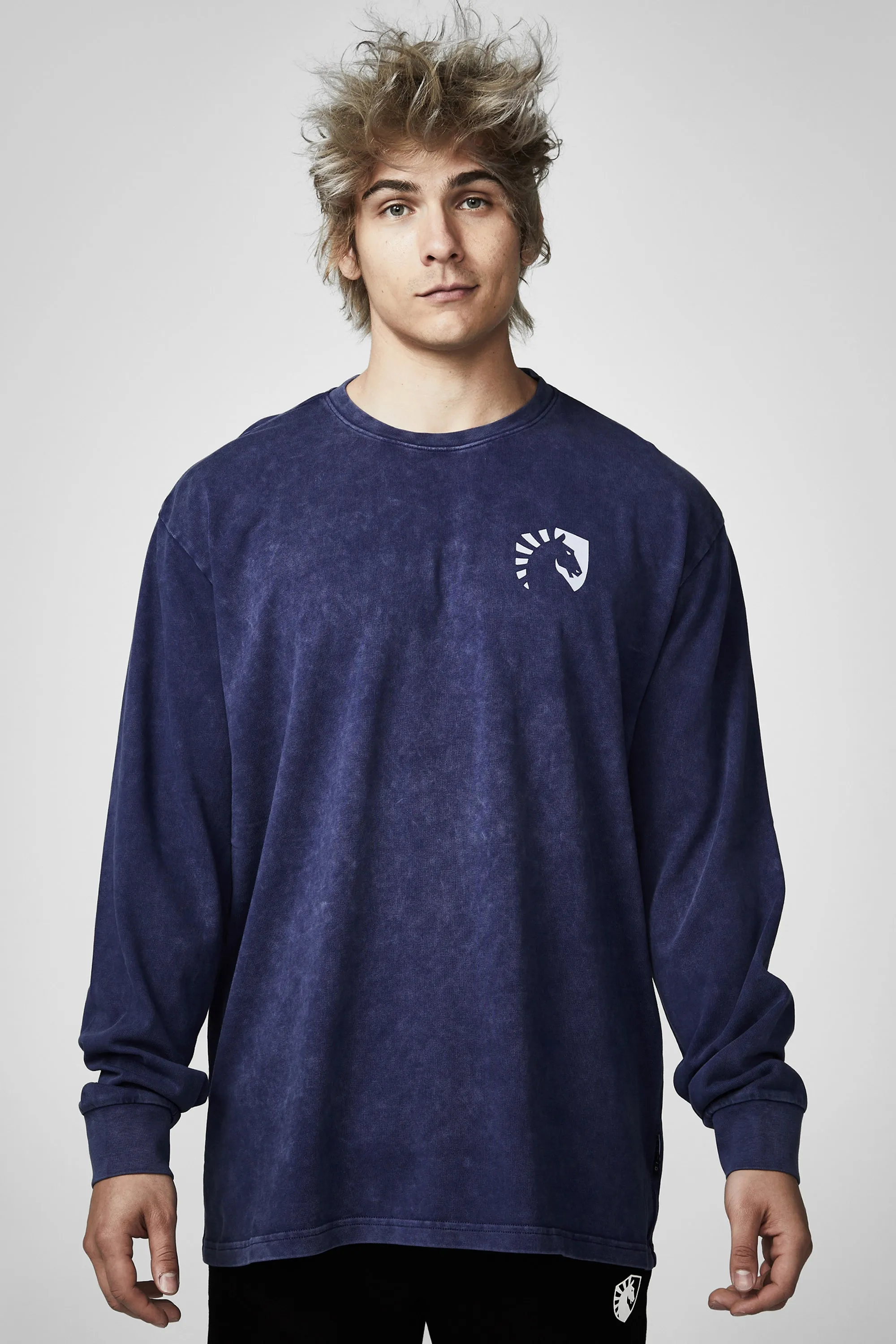 HEAVYWEIGHT LONG SLEEVE TEE