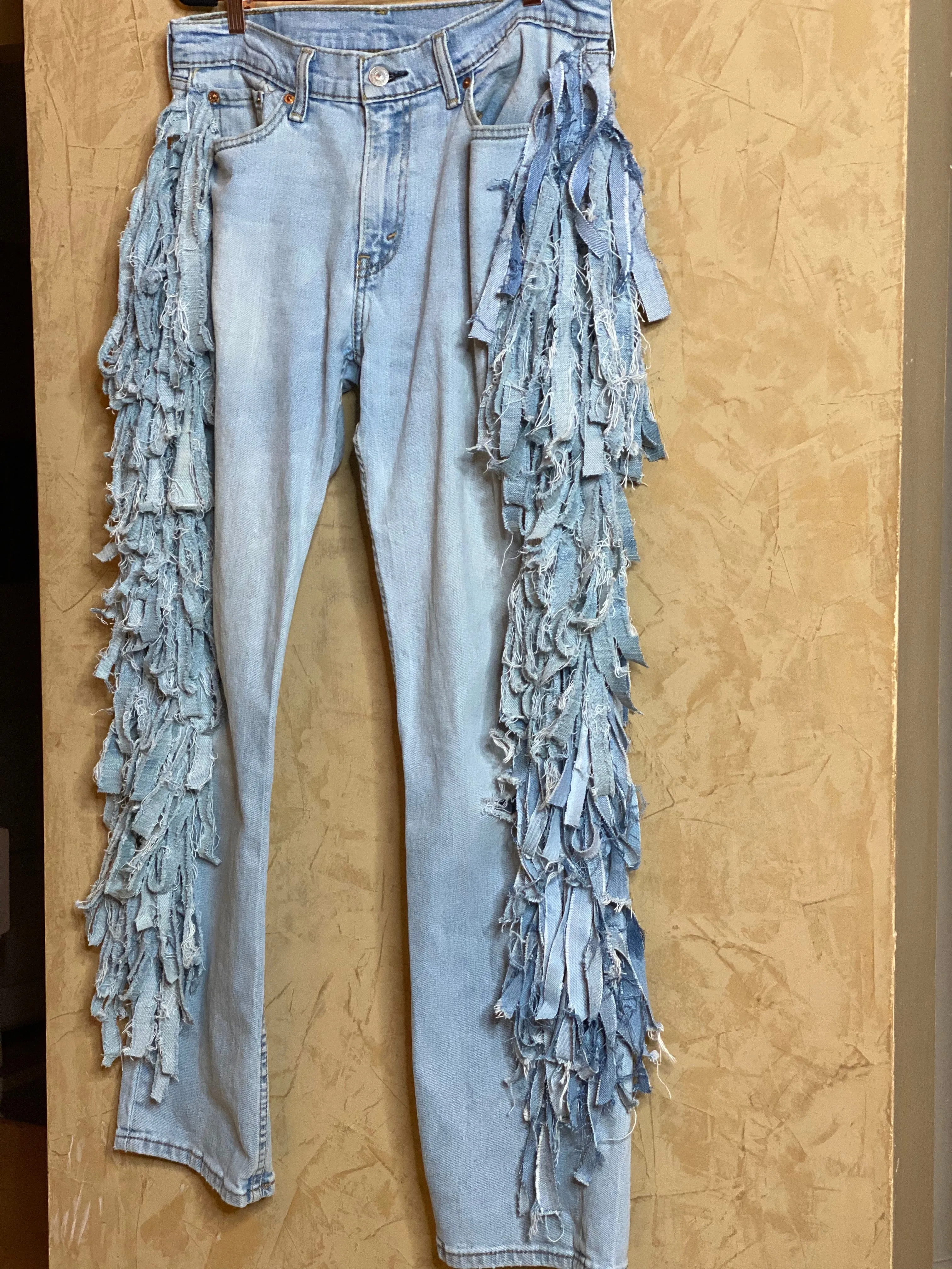 LEVIS Fringe Jeans