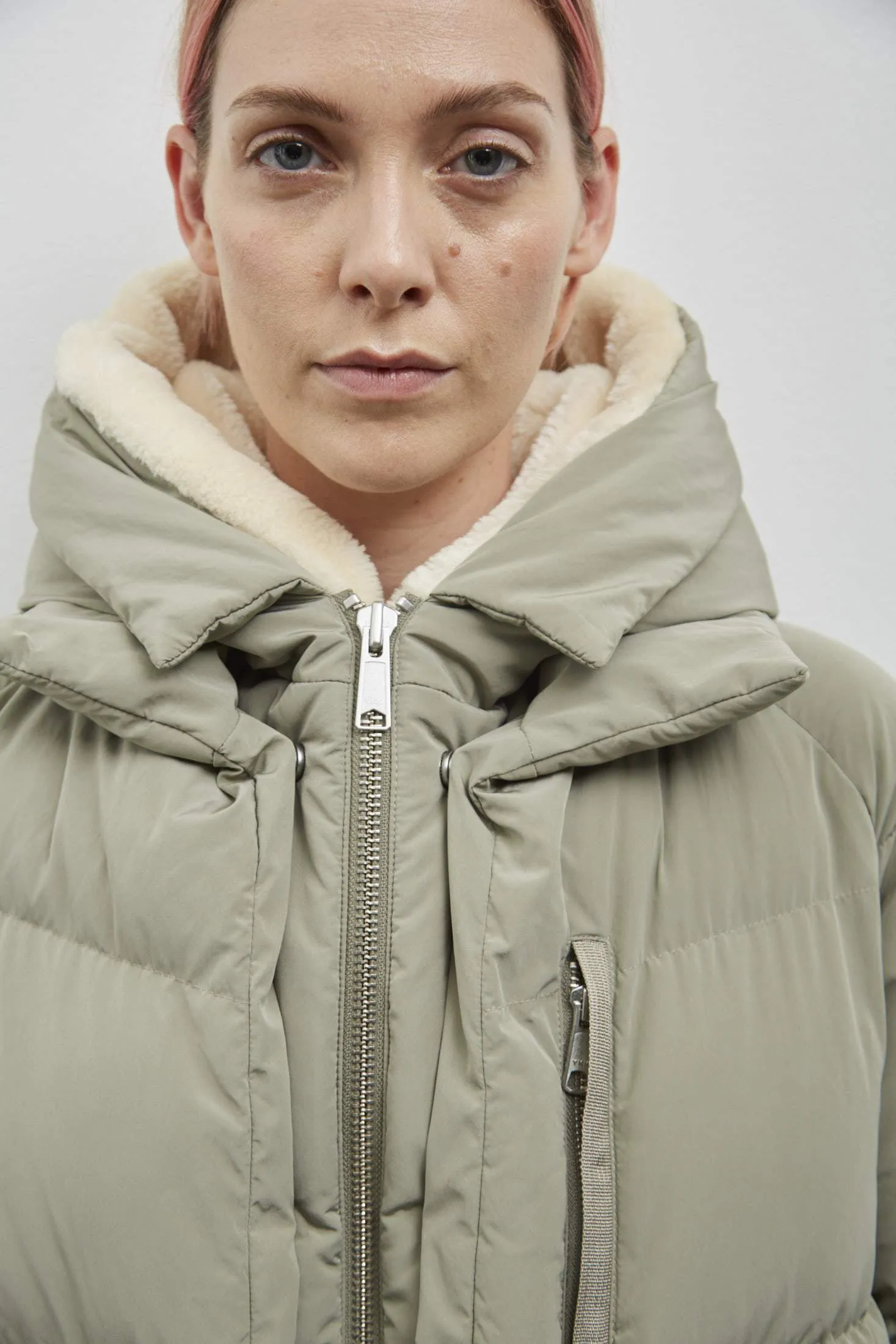 lyndon down jacket pale olive