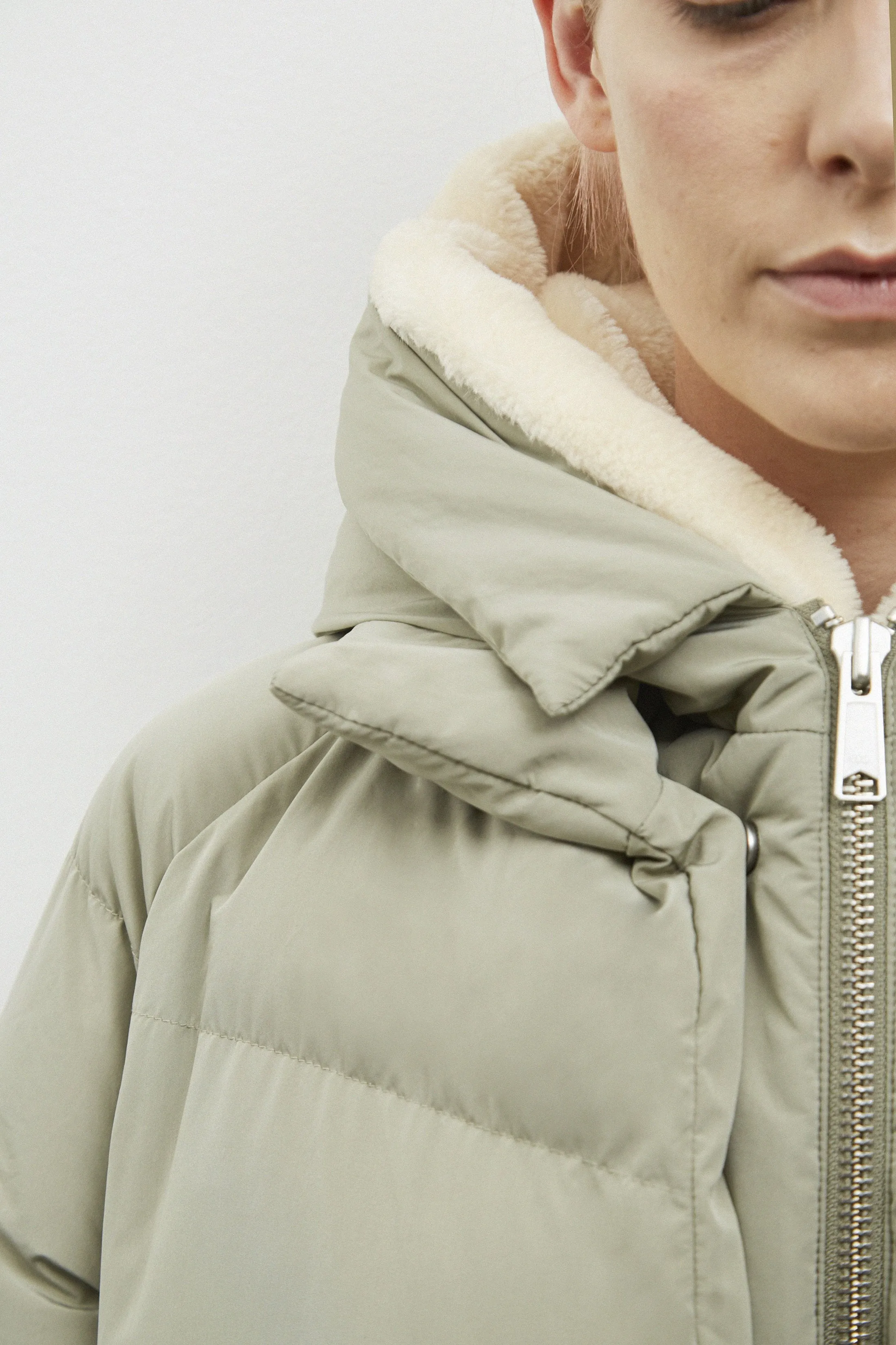 lyndon down jacket pale olive